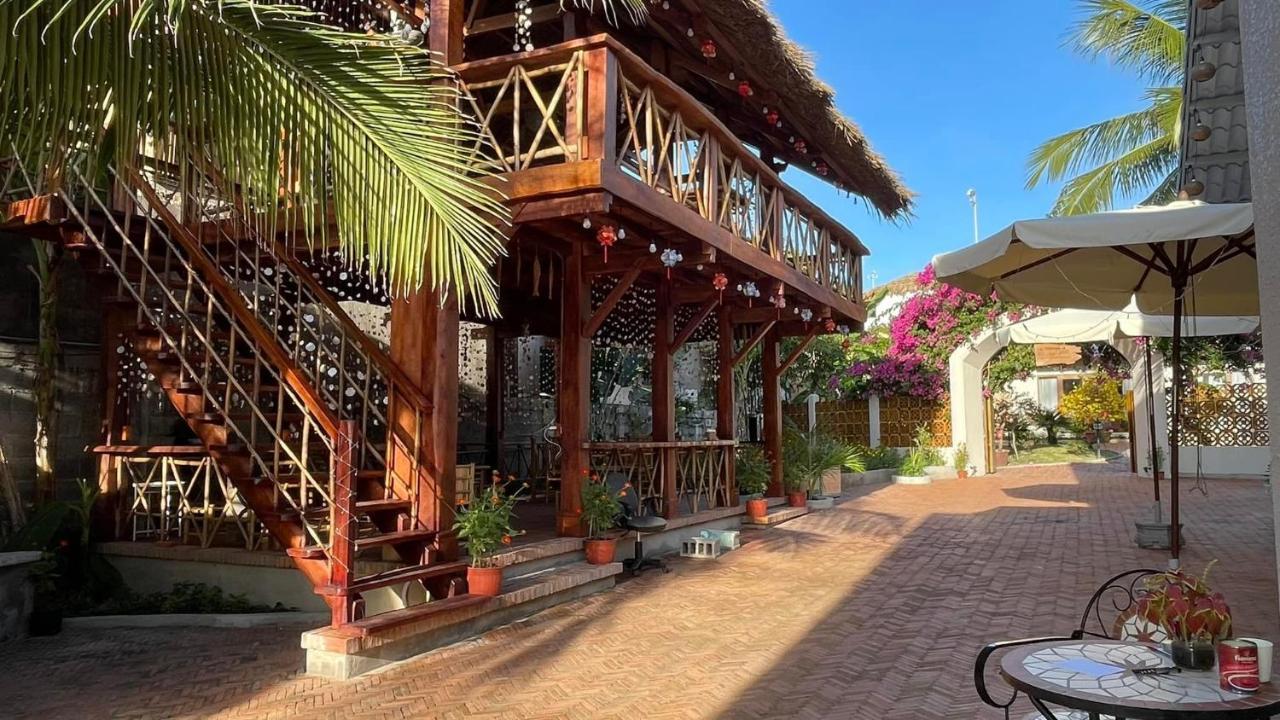 Golden Lotus Spa & Homestay Ap Thien Phuoc Esterno foto