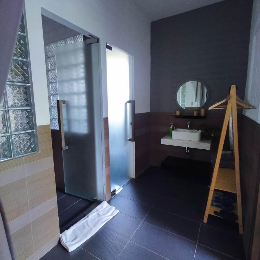 Golden Lotus Spa & Homestay Ap Thien Phuoc Esterno foto