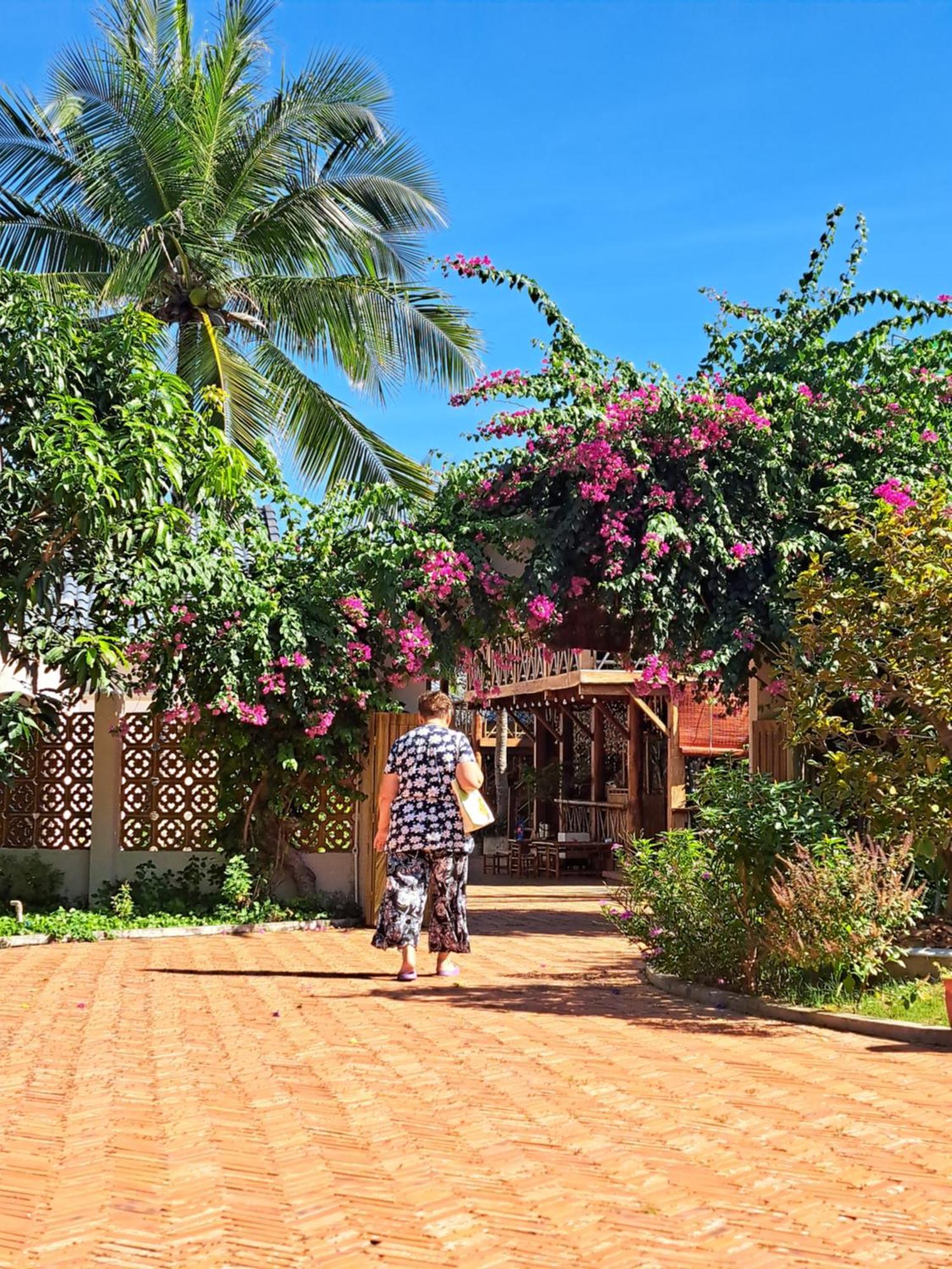 Golden Lotus Spa & Homestay Ap Thien Phuoc Esterno foto