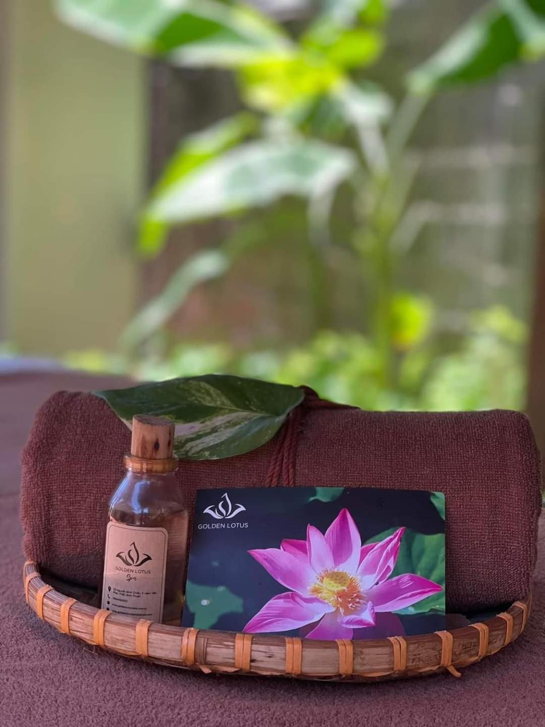 Golden Lotus Spa & Homestay Ap Thien Phuoc Esterno foto