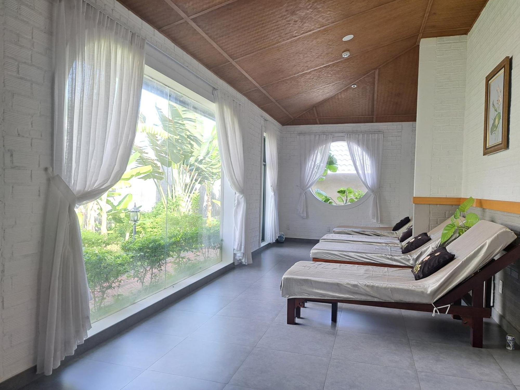 Golden Lotus Spa & Homestay Ap Thien Phuoc Esterno foto